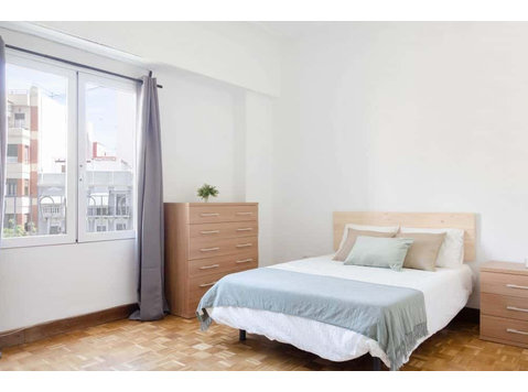 Habitación doble luminosa en Ruzafa - Appartements