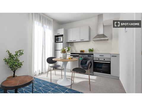 Apartamento de un dormitorio en alquiler en Valencia - Pisos