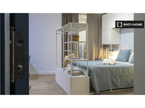 Estudio en alquiler en Ciutat Vella, Valencia - Pisos