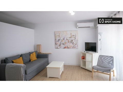 Studio-Wohnung zur Miete in L'Eixample, Valencia - Wohnungen