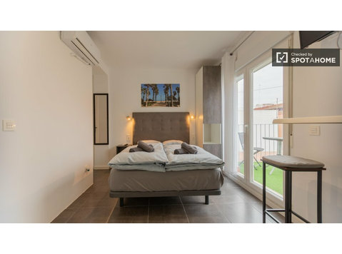 Apartamento estúdio para alugar em Valência - Apartamentos
