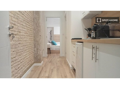 Estudio en alquiler en Valencia - Pisos