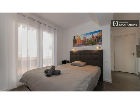 Studio apartment to rent on Av. de Burjassot in Benicalap - Leiligheter