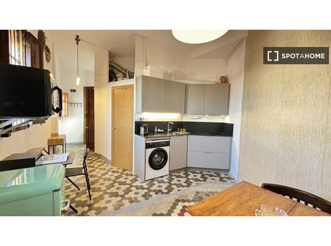 Studio zu vermieten in El Pilar, Valencia - Wohnungen