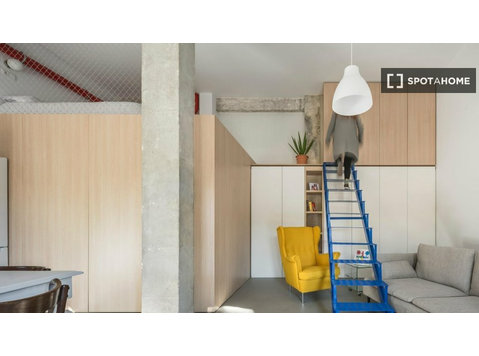 Studio à louer à La Fonteta Sant Lluis, Valence - Appartements