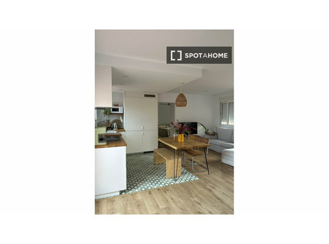 Studio for rent in Mestalla, Valencia - Apartments