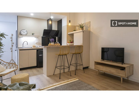 Studio zu vermieten in Sant Francesc, Valencia. - Wohnungen