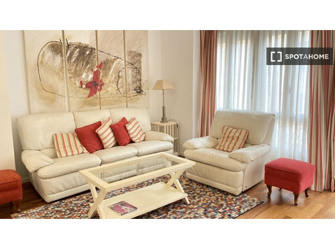 Appartamento con due camere da letto in affitto a Valencia - Appartamenti