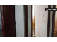 Room for rent in 3-bedroom apartment in Alicante, Alicante - Til leje