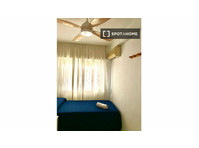Room for rent in 3-bedroom apartment in Altea, Alicante - Aluguel