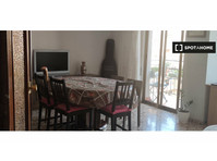 Room for rent in 4-bedroom apartment in Alicante - 出租