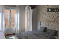 Room for rent in 4-bedroom apartment in Sant Blai, Alicante - За издавање
