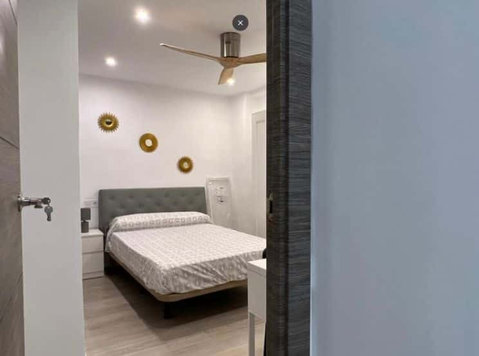 Habitación individual con cama doble - 	
Lägenheter