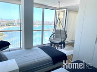 Oceanpenthouse Alicante with direct access to the sea - شقق