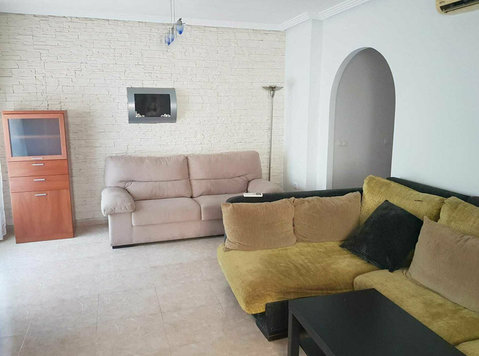 Residencial 3 bedrooms apartment, private garage 100m beach - 	
Lägenheter
