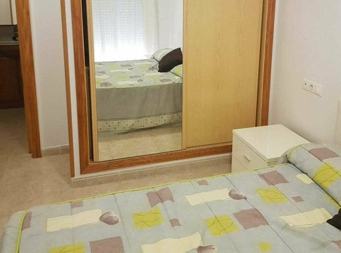 Residencial 3 bedrooms apartment, private garage 100m beach - 	
Lägenheter