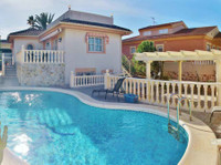 Price Reduced !!!!! 4 bed Villa in Ciudad Quesada - Casas