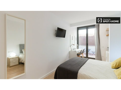 Zimmer zur Miete in 2-Zimmer-Wohnung in Barcelona - Zu Vermieten