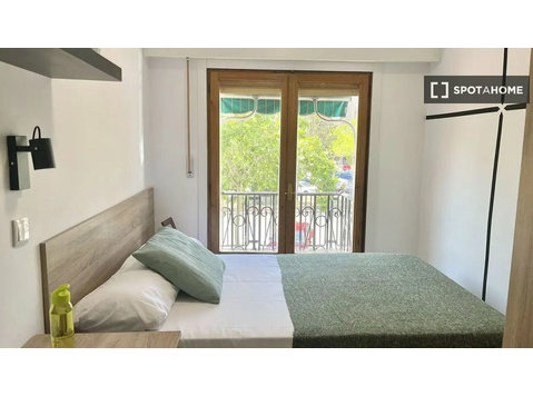 Zimmer zu vermieten in einem Coliving in Carabanchel, Madrid - Zu Vermieten