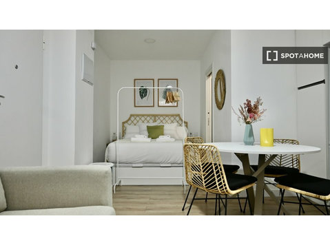 Studio-Apartment zur Miete in San Diego, Madrid - Asunnot