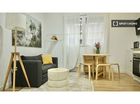 Studio-Apartment zur Miete in San Diego, Madrid - Apartamentos