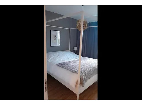 Private Room in Shared Apartment in Enskede-Årsta-Vantör - Kimppakämpät