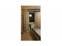 Room for rent in a 3-bedroom apartment in Stockholm - De inchiriat