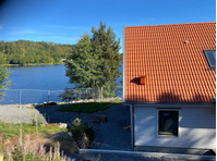 Västra Ingsjövägen, Lindome - Hus