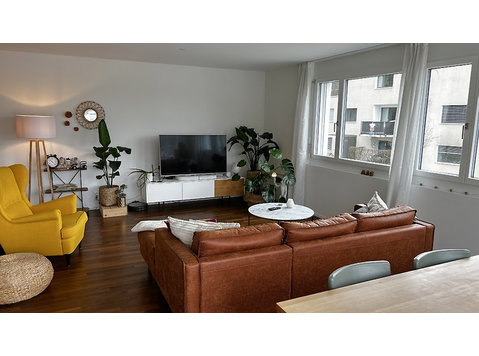 2½ ZIMMER-ATTIKAWOHNUNG IN BADEN (AG), MÖBLIERT, TEMPORÄR - Serviced apartments