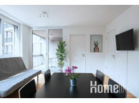 Modern apartment with balcony - 	
Lägenheter