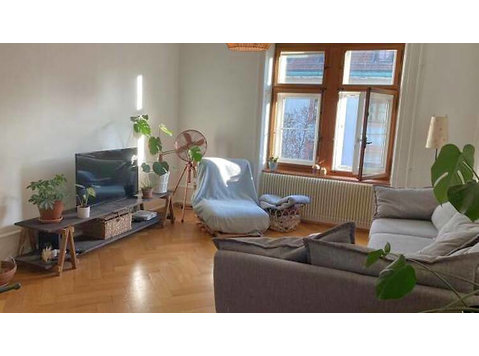 APPARTEMENT 4 PIÈCES À BASEL - MATTHÄUS, MEUBLÉ, DURÉE… - Appartements équipés