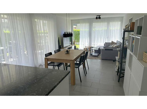 3½ ROOM APARTMENT IN THUN (BE), FURNISHED, TEMPORARY - Хотелски апартаменти