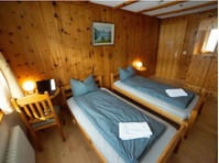 Flatio - all utilities included - shared room in remote… - Kimppakämpät