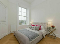 Spacious and fully furnished two bedroom apartment - Apartments