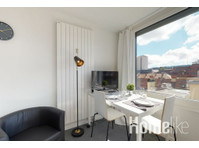 Magnificent modern and bright studio in the city center #56 - Apartments