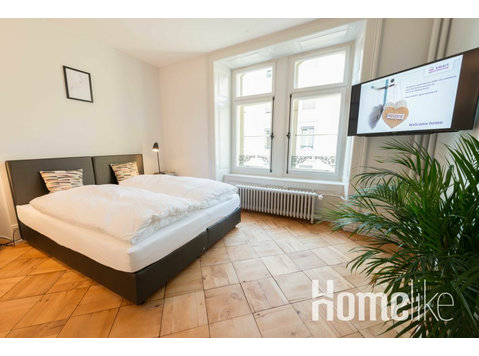Tolles Apartment in renoviertem Altbau - Wohnungen