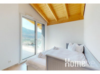 Superbe attique avec vue sur la Vallée du Rhône - Appartements