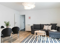 New 3.5 room family flat 20min from Zurich - 	
Lägenheter