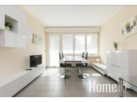 Beautiful 3-room apartment perfect for visiting the city - อพาร์ตเม้นท์
