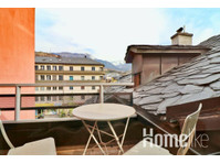 Cozy penthouse in the old town of Sion - Apartemen