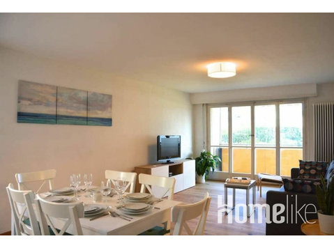 Beautiful apartment with Beaches & Mountain - דירות