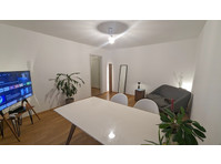 2½ ROOM APARTMENT IN ZUG, FURNISHED, TEMPORARY - Ενοικιαζόμενα δωμάτια με παροχή υπηρεσιών
