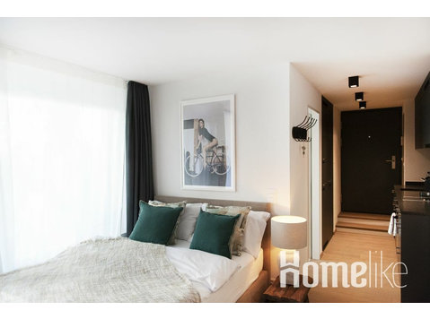 Cozy studio apartment with balcony - Apartmani