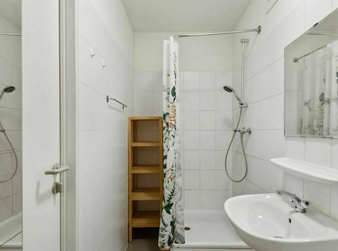 Student room with private bathroom in Seefeldstrasse (3) - Apartmány