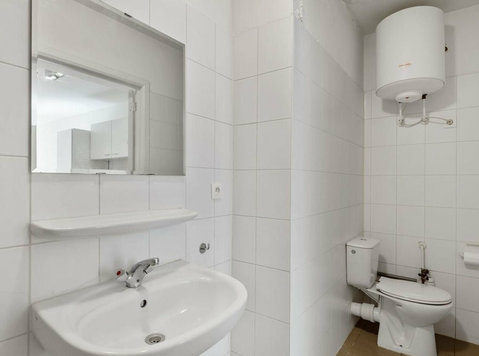 Student room with private bathroom in Seefeldstrasse (6) - Apartmány