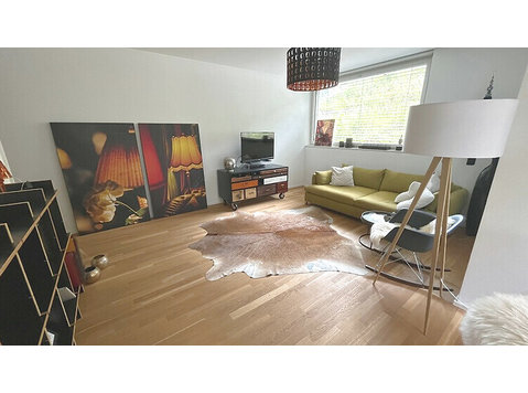 2½ ROOM APARTMENT IN ZÜRICH - KREIS 11, FURNISHED, TEMPORARY - Ενοικιαζόμενα δωμάτια με παροχή υπηρεσιών