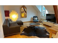 2½ ROOM ATTIC APARTMENT IN ZÜRICH - KREIS 7, FURNISHED,… - Serviced apartments