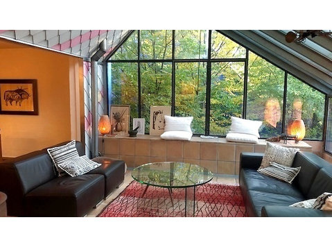 4½ ROOM APARTMENT IN ADLISWIL (ZH), FURNISHED, TEMPORARY - Ενοικιαζόμενα δωμάτια με παροχή υπηρεσιών