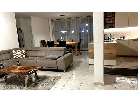 4½ ROOM APARTMENT IN GOSSAU (ZH), FURNISHED, TEMPORARY - Serviced apartments
