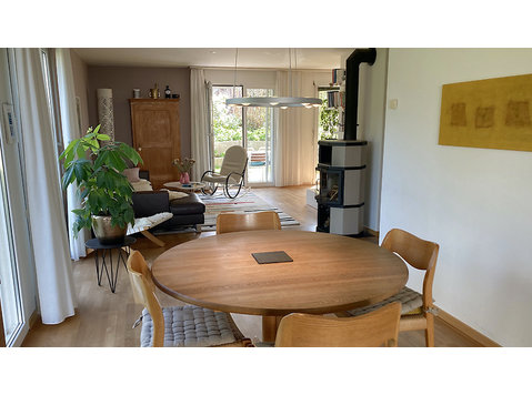 4 ROOM APARTMENT IN KNONAU (ZH), FURNISHED, TEMPORARY - Ενοικιαζόμενα δωμάτια με παροχή υπηρεσιών